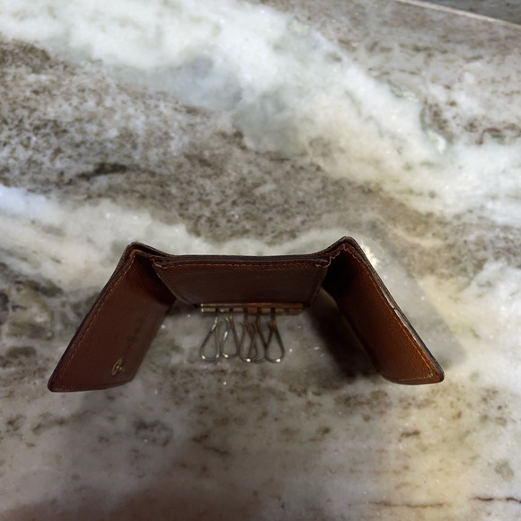 Vintage Louis Vuitton Monogram Key Case Holder - Picture 6 of 16